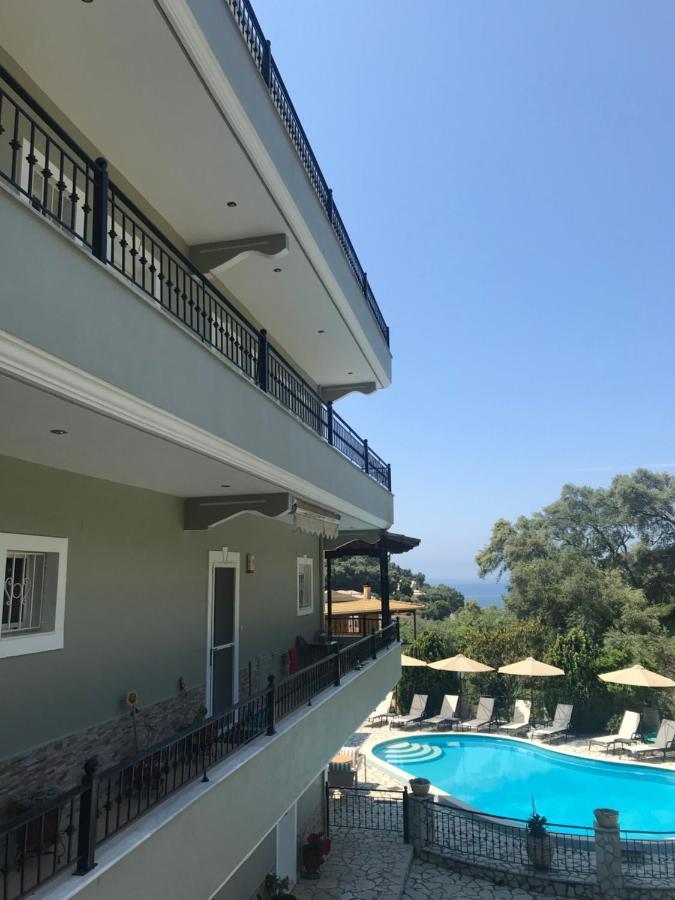 Villa Dorita Luxury Apartments ปาร์กา ภายนอก รูปภาพ