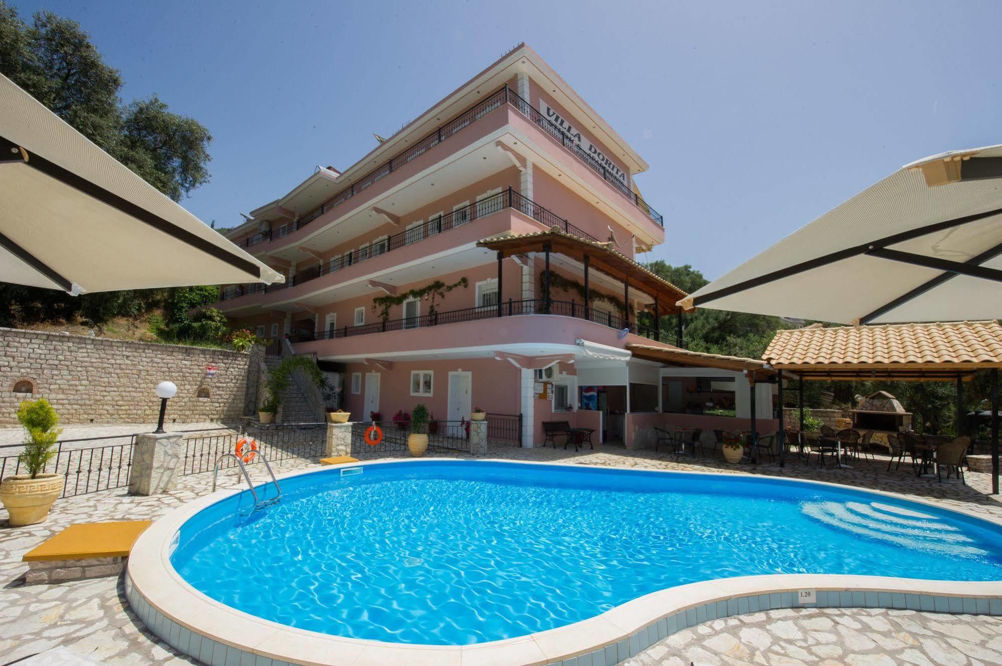 Villa Dorita Luxury Apartments ปาร์กา ภายนอก รูปภาพ